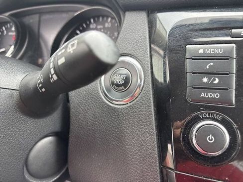 Used 2020 Nissan Rogue SV FWD image 20