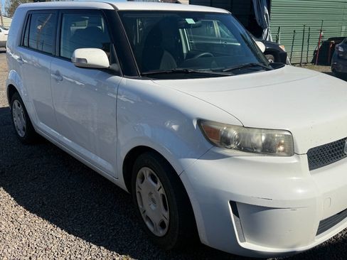 Used 2008 Scion xB image 3