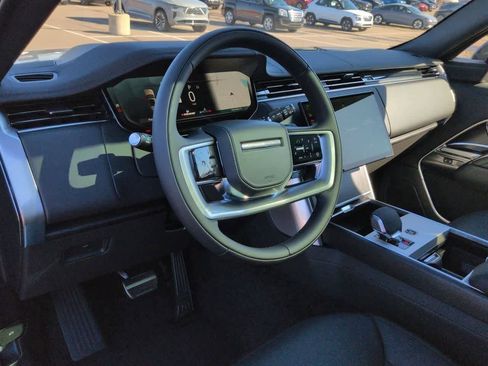 New 2026 Land Rover Range Rover SE AWD/4WD image 2
