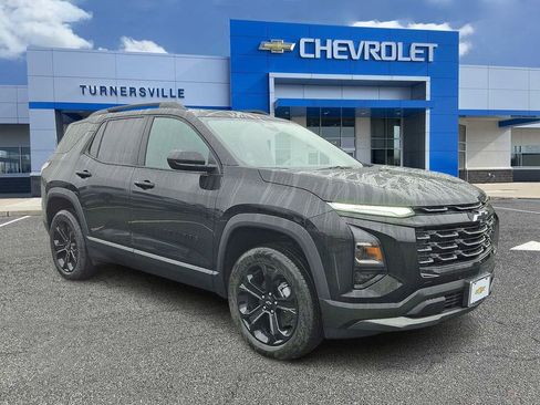 New 2026 Chevrolet Equinox LT w/ Convenience Package II image 2