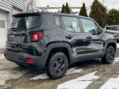 Used 2018 Jeep Renegade Sport w/ Power & Air Group image 3
