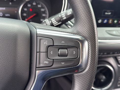 Used 2025 Chevrolet Blazer LT image 12