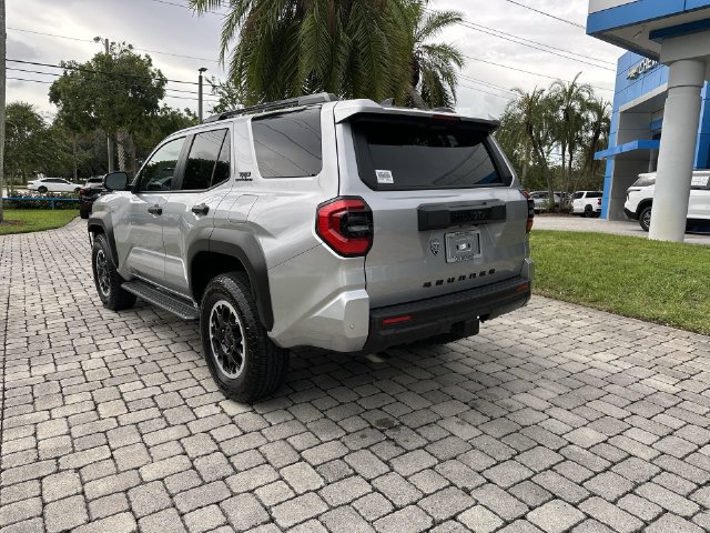Used 2025 Toyota 4Runner TRD Off-Road Premium AWD/4WD image 34
