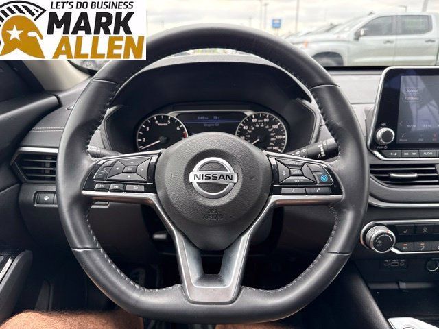 Used 2021 Nissan Altima 2.5 SV w/ SV Premium Package FWD image 12