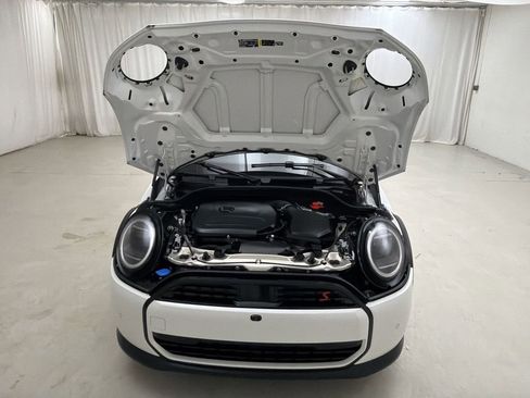 Certified 2025 MINI Cooper S image 28
