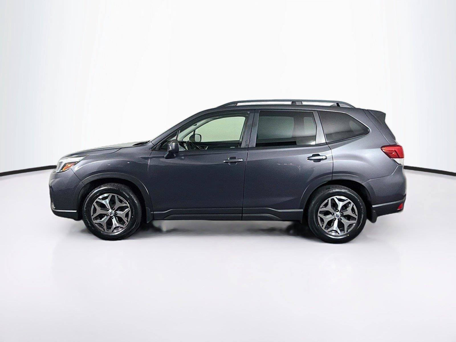 Used 2021 Subaru Forester Premium AWD/4WD image 8