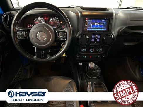 Used 2016 Jeep Wrangler Unlimited Sahara image 8