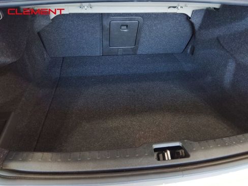 Used 2025 Volvo S60 B5 Core image 9