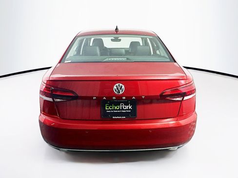 Used 2022 Volkswagen Passat 2.0T image 7