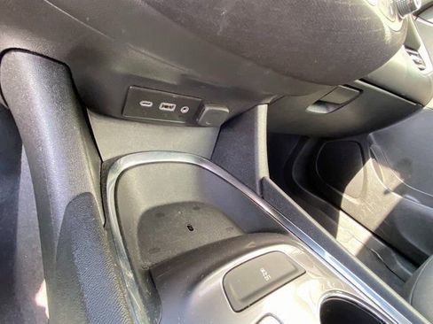 Used 2023 Chevrolet Malibu LT FWD image 21