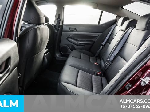 Used 2025 Nissan Altima 2.5 SV FWD image 17