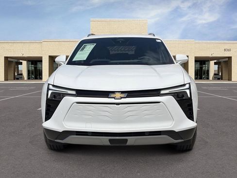 Used 2024 Chevrolet Blazer EV LT AWD/4WD image 2