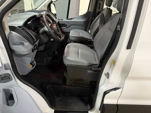 Used 2019 Ford Transit 150 XL RWD image 32