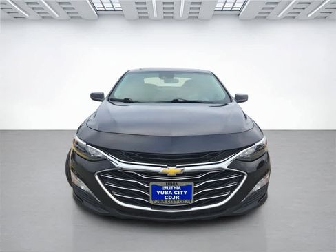 Used 2023 Chevrolet Malibu LT image 2