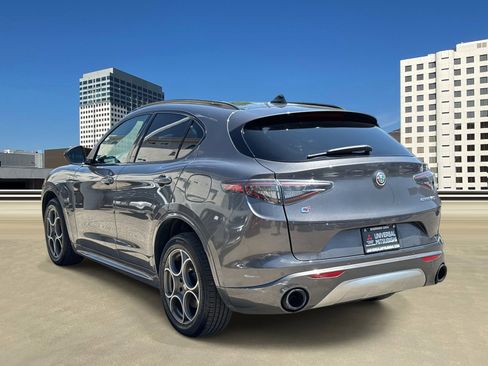 Used 2024 Alfa Romeo Stelvio Ti image 4