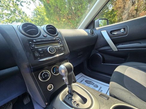 Used 2013 Nissan Rogue S AWD/4WD image 21