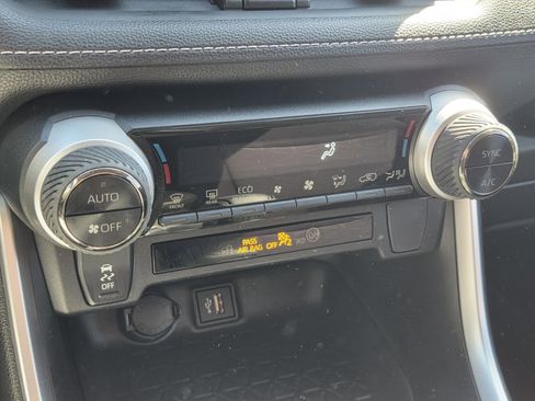 Certified 2025 Toyota RAV4 XLE image 14