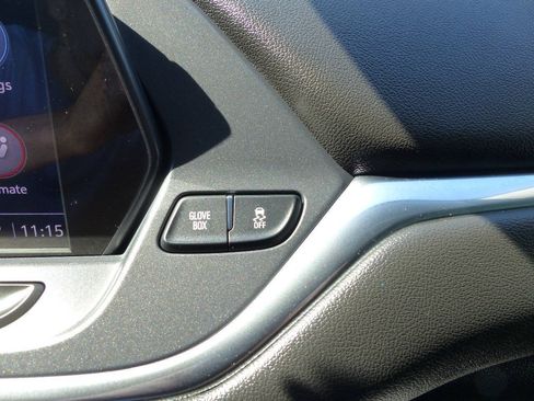 Used 2022 Chevrolet Blazer LT FWD image 32