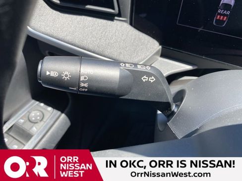 New 2025 Nissan Kicks SV w/ Interior Electronics Package AWD/4WD image 28