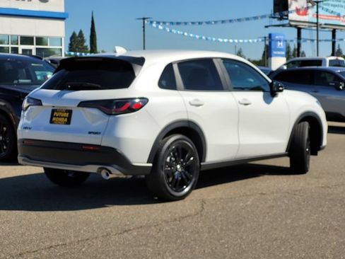 New 2027 Honda HR-V Sport image 5