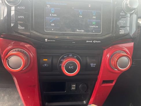 Used 2018 Toyota 4Runner TRD Off-Road AWD/4WD image 18