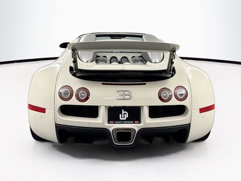 Used 2011 Bugatti Veyron AWD/4WD image 6