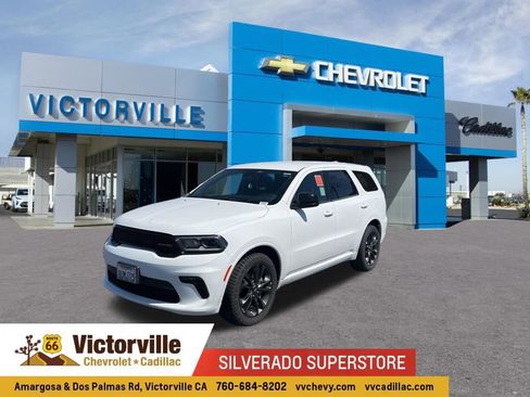 Used 2021 Dodge Durango SXT RWD image 1