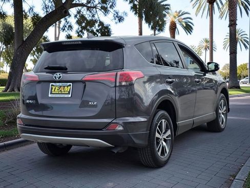Used 2018 Toyota RAV4 XLE w/ All Weather Liner Package FWD image 4