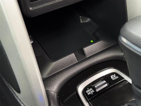 Certified 2025 Toyota Corolla Cross AWD Hybrid w/ Moonroof Package image 37