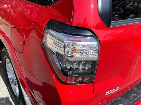 Used 2022 Toyota 4Runner SR5 image 20