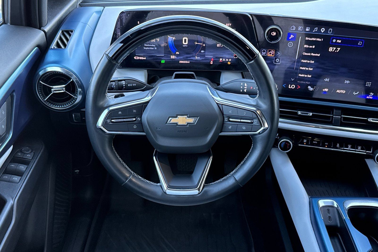 Used 2024 Chevrolet Equinox EV LT w/ Active Safety Package 3 AWD/4WD image 15
