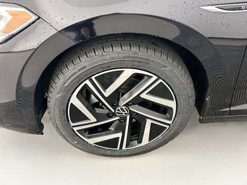 Used 2024 Volkswagen Jetta SEL FWD image 11