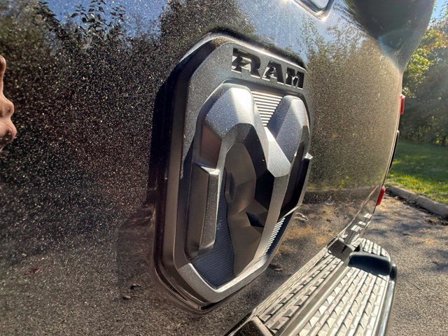 Used 2022 RAM 2500 Laramie w/ Night Edition AWD/4WD image 6