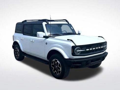 Used 2022 Ford Bronco Outer Banks AWD/4WD image 4