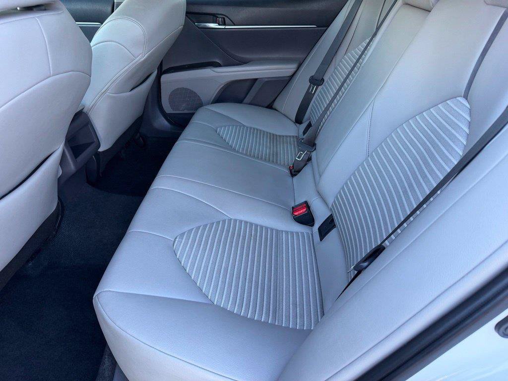 Used 2024 Toyota Camry SE FWD image 12