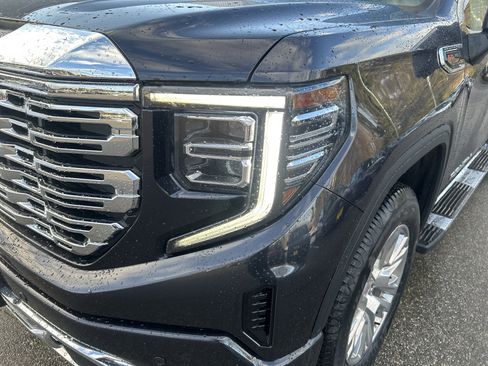 Used 2022 GMC Sierra 1500 Denali image 9