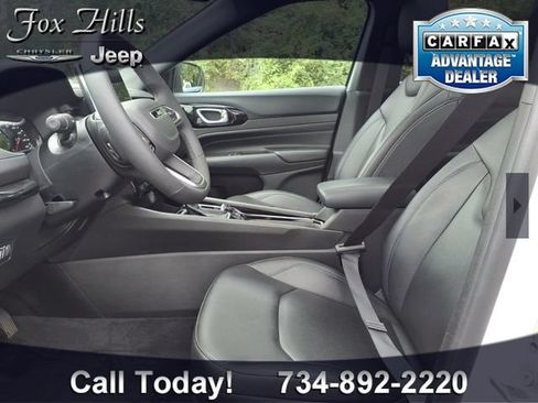 Used 2025 Jeep Compass Limited w/ Sun & Sound Group AWD/4WD image 15