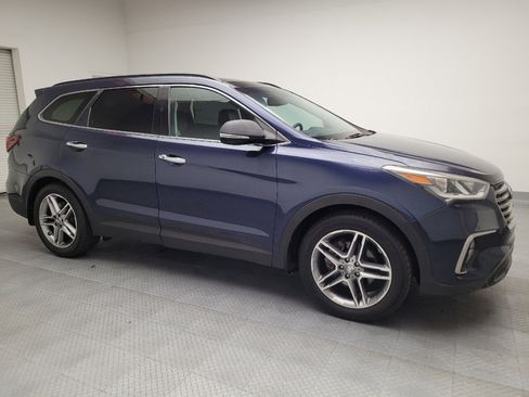 Used 2017 Hyundai Santa Fe SE image 11