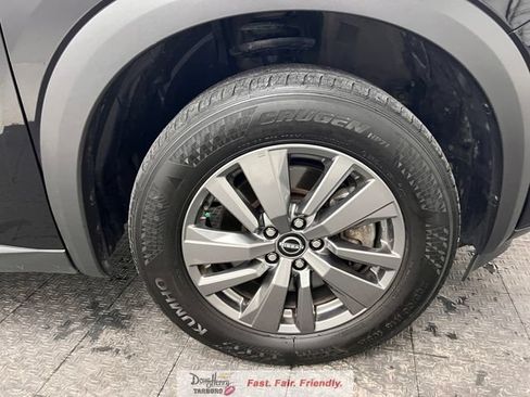 Used 2025 Nissan Pathfinder SV FWD image 20