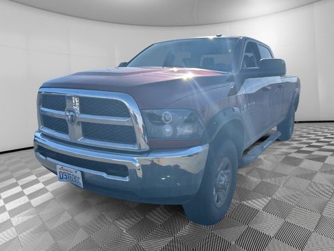 Used 2014 RAM 2500 Tradesman w/ Chrome Appearance Group image 3
