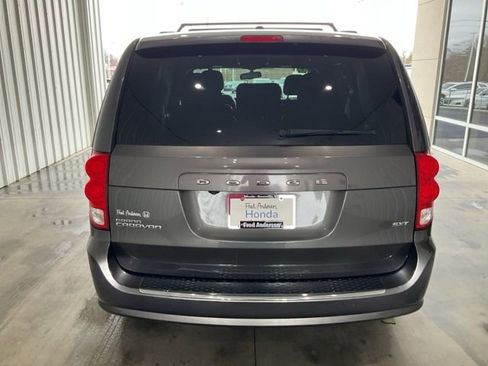 Used 2016 Dodge Grand Caravan SXT FWD image 20