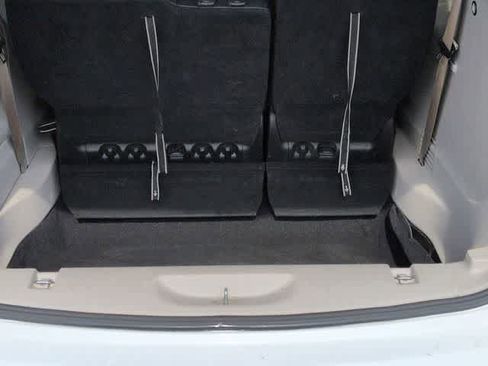 Used 2022 Chrysler Pacifica Touring-L FWD image 32