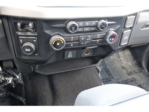 Used 2024 Ford F250 XLT AWD/4WD image 23