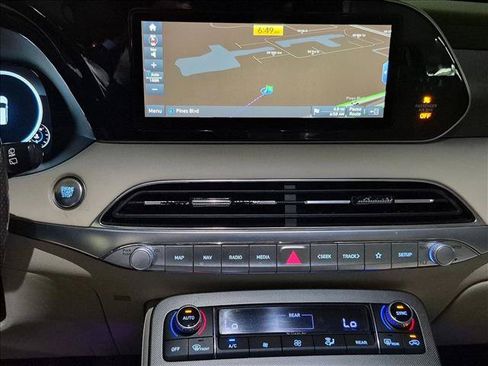 Used 2020 Hyundai Palisade Limited FWD image 14