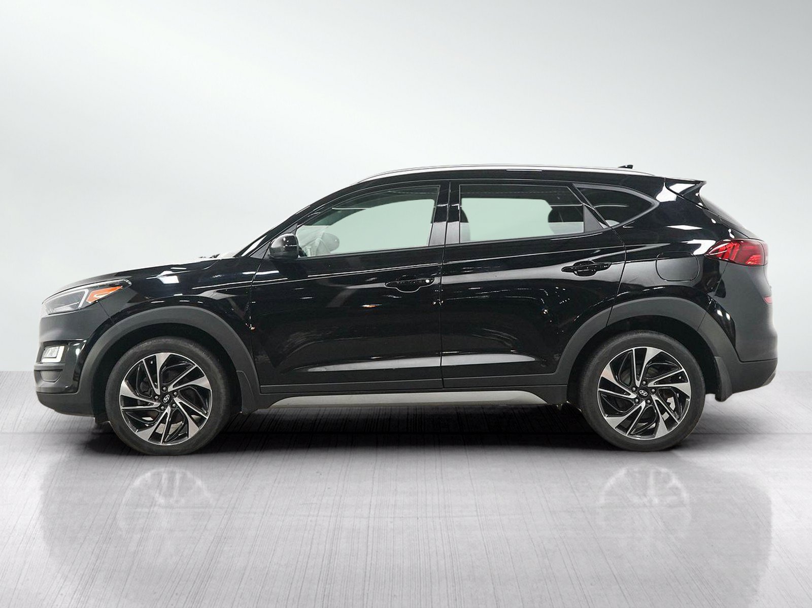 Used 2020 Hyundai Tucson Sport w/ Winter Weather Package AWD/4WD image 2