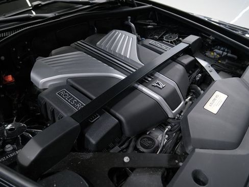 Used 2025 Rolls-Royce Phantom Sedan image 86