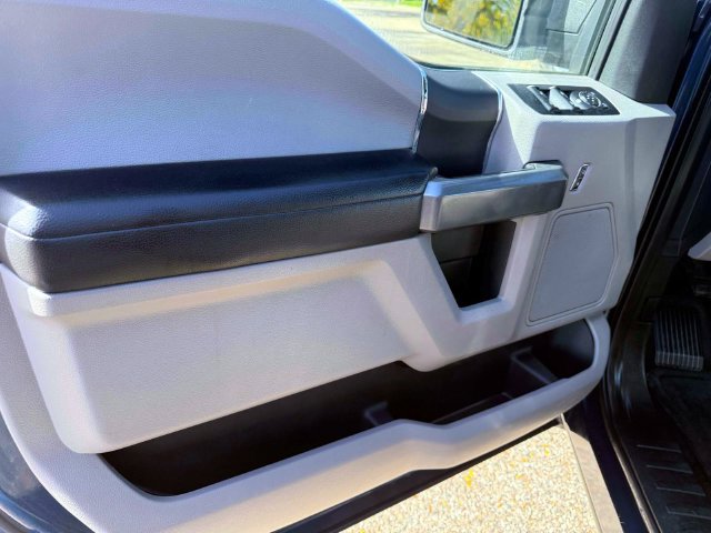 Used 2016 Ford F150 XLT AWD/4WD image 17