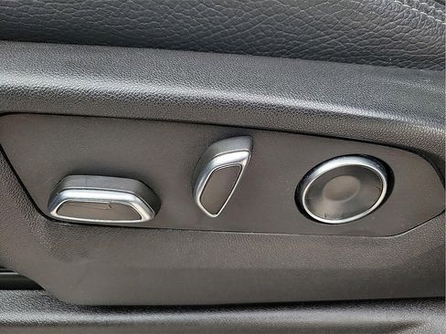 Certified 2025 GMC Yukon Denali w/ Denali Reserve Package image 15