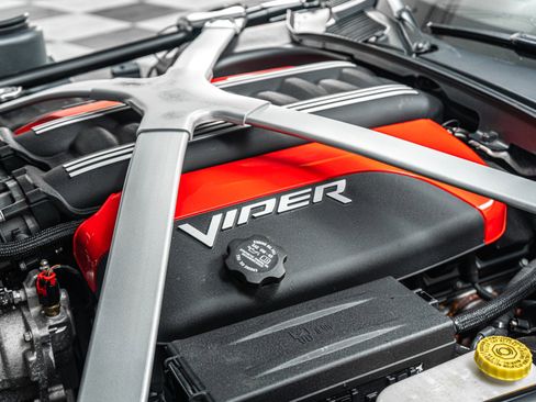 Used 2013 SRT Viper SRT-10 w/ Track Pkg RWD image 41