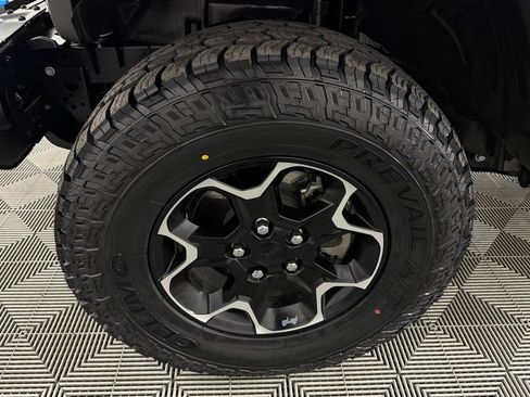 Used 2021 Jeep Wrangler Unlimited Rubicon 4xe w/ Steel Bumper Group AWD/4WD image 12